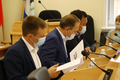 Депутаты предлагают дать право многодетным семьям заключать сделки с ИП на строительство дома с привлечением маткапитала